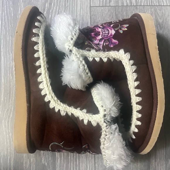 Ed Hardy Love Kills Moccasin Style Boots with Soft Sole Brown with Fur Size 7 - Picture 3 of 10